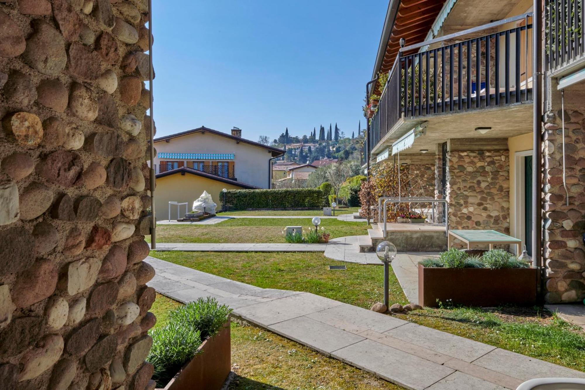 Apartmentsgarda - Baia D'Argento Residence Costermano Dış mekan fotoğraf
